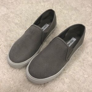 Steve Madden Sneakers